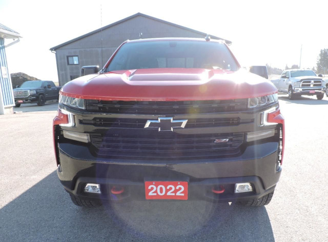 2022 Chevrolet Silverado 1500 LT Trail Boss 5.3L V8 4X4 Z71 Well in Cars & Trucks in Stratford - Image 2
