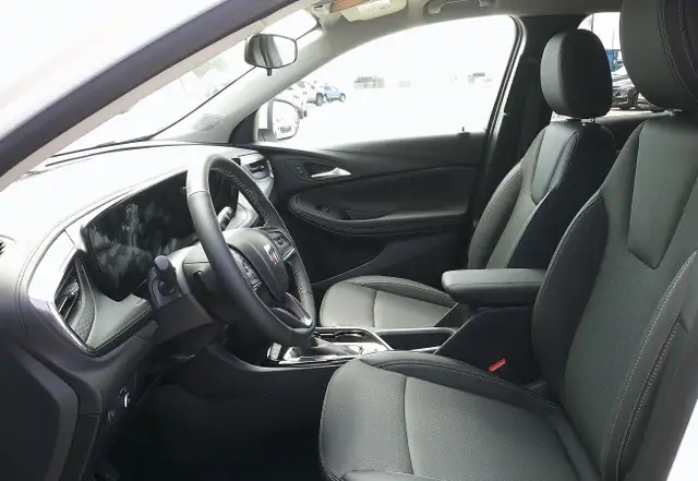 2025 Buick Encore GX Preferred AWD in Cars & Trucks in Regina - Image 6