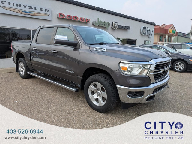 2019 RAM 1500 Big Horn 4x4 Crew Cab 5'7 in Cars & Trucks in Medicine Hat