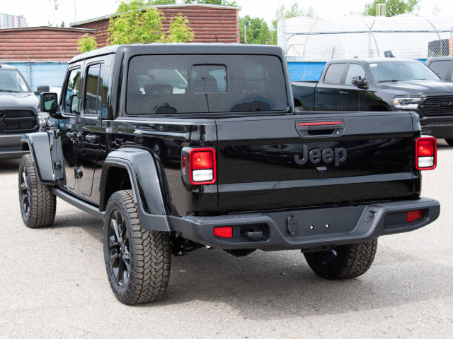 2024 Jeep Gladiator NIGHTHAWK in Cars & Trucks in Calgary - Image 4