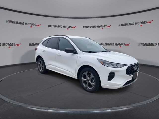 2023 Ford Escape ST-Line AWD in Cars & Trucks in Hamilton - Image 2
