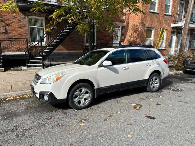 2013 Subaru Outback 2.5L Limited Package in Cars & Trucks in City of Montréal