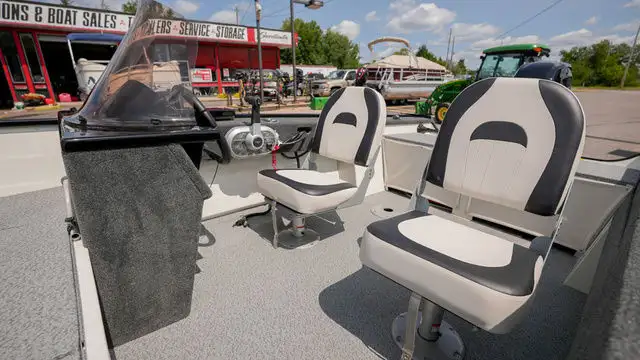 2023 Legend R15 SC (15 Angler) With a Mercury 40HP 4-Stroke in Powerboats & Motorboats in Sault Ste. Marie - Image 6
