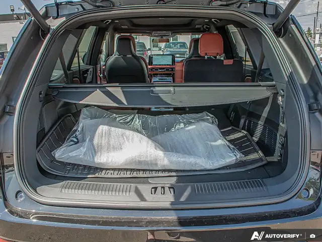 2025 Lincoln Aviator Reserve in Cars & Trucks in Edmonton - Image 12