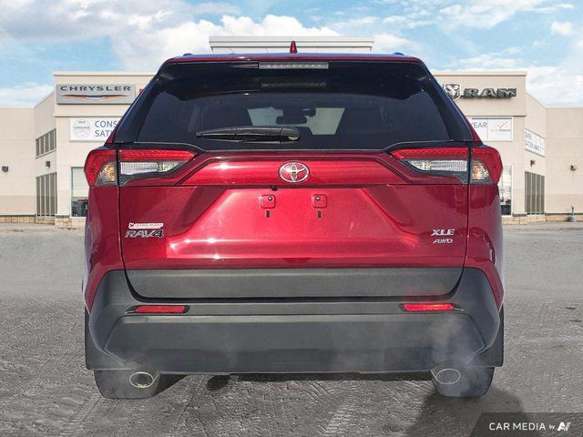 2022 Toyota RAV4 XLE | Leather | Sunroof | Heated Seats in Cars & Trucks in Grande Prairie - Image 4