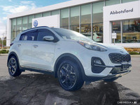 This Kia Sportage boasts a Regular Unleaded I-4 2.4 L/144 engine powering this Automatic transmissio... (image 6)