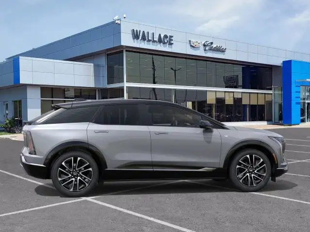 2025 Cadillac OPTIQ Sport in Cars & Trucks in Oakville / Halton Region - Image 10