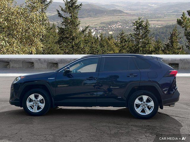 2021 Toyota RAV4 Hybrid XLE in Cars & Trucks in Moncton - Image 2