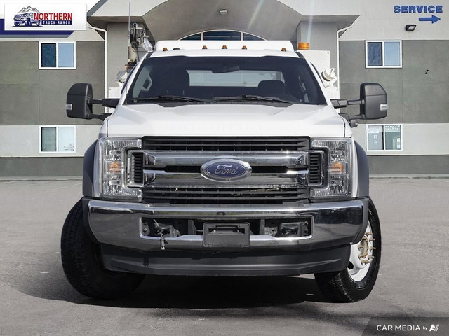 2017 Ford F-550 Chassis XLT SERVICE TRUCK 4X4 CRANE AIR COMPR... in Cars & Trucks in Edmonton - Image 2