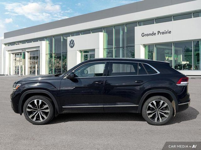 2020 Volkswagen Atlas Cross Sport Execline in Cars & Trucks in Grande Prairie - Image 2