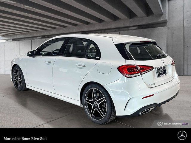2022 Mercedes-Benz A 250 4MATIC Hatch | Night Package in Cars & Trucks in Longueuil / South Shore - Image 3