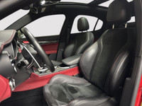Decouvrez la fusion parfaite entre performance italienne et elegance raffinee avec ce superbe Alfa R... (image 8)