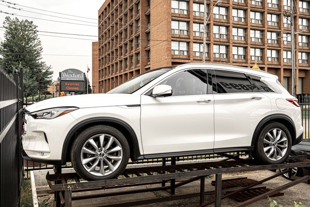 2019 INFINITI QX50 LUXE AWD | NAVI | CAM | PANO | HEATED SEATS | in Cars & Trucks in City of Toronto - Image 2