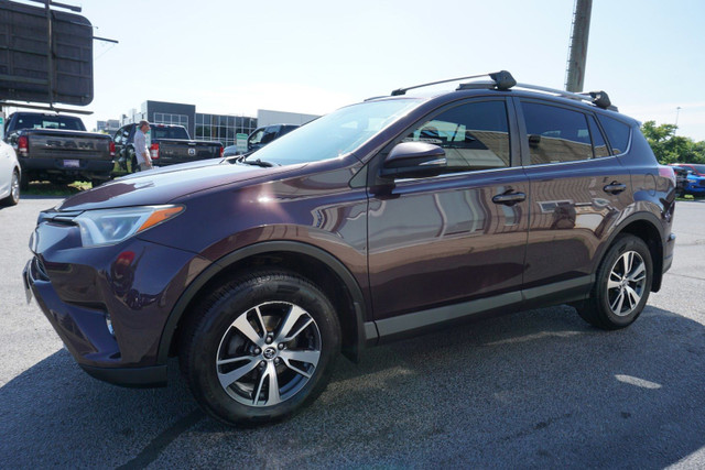2017 Toyota RAV4 in Cars & Trucks in Oakville / Halton Region - Image 3