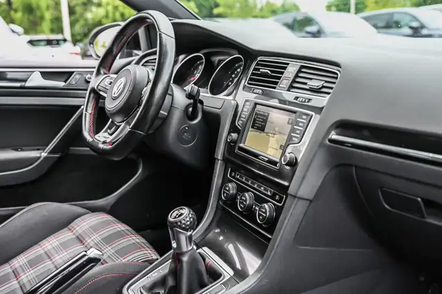 2017 Volkswagen Golf GTI Autobahn | Manuel | Toit pano | Clean C in Cars & Trucks in Longueuil / South Shore - Image 31