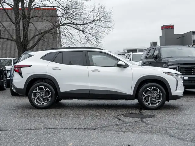 2025 Chevrolet Trax LT True North Edition-Sunroof | Wireless Cha in Cars & Trucks in Markham / York Region - Image 4