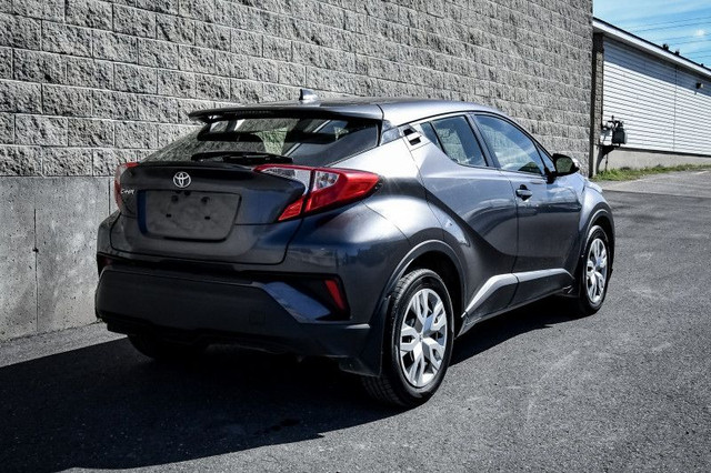 2022 Toyota C-HR XLE Premium • LANE KEEP ASSIST • REAR CAM • CP/ in Cars & Trucks in Cornwall - Image 3