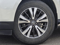 Your Grande Prairie Chrysler store just took in this vehicle! It is either in transit or freshly tra... (image 9)