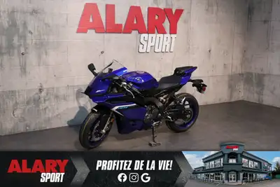 Engine: 890 CC