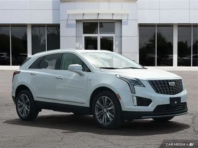 2021 Cadillac XT5 AWD Premium Luxury | Sunroof | Lane Keep in Cars & Trucks in Windsor Region - Image 9