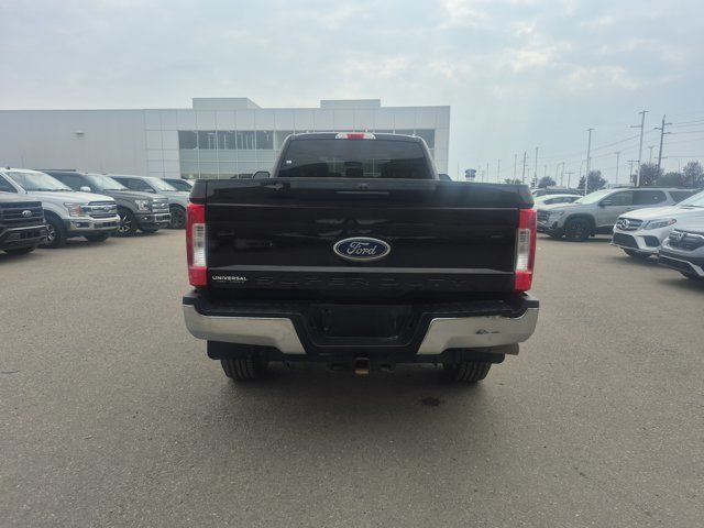 2019 Ford Super Duty F-350 SRW in Cars & Trucks in Calgary - Image 4