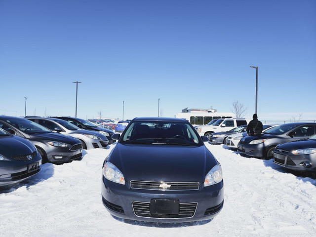 2009 Chevrolet Impala Keyless Entry Clean Carfax with No Acciden in Cars & Trucks in Calgary - Image 2