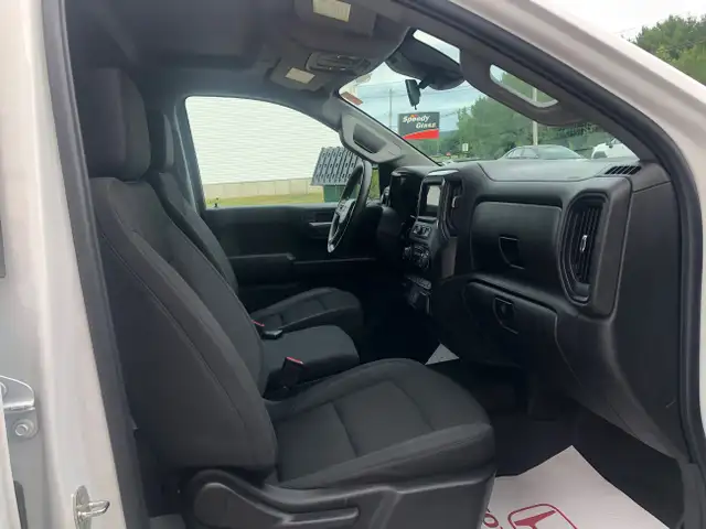 2024 Chevrolet Silverado K1500 Custom Trail Boss - Leather Seats in Cars & Trucks in Annapolis Valley - Image 25