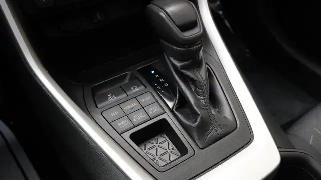 2021 Toyota RAV4 XLE | SUNROOF | ROOF RACK in Cars & Trucks in Mississauga / Peel Region - Image 25