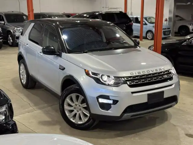 2017 LAND ROVER Discovery Sport SE in Cars & Trucks in City of Montréal - Image 5