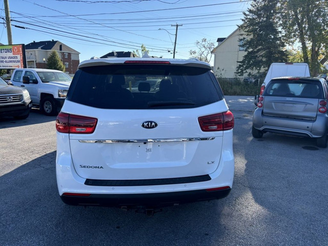 2021 KIA Sedona LX in Cars & Trucks in Laval / North Shore - Image 3