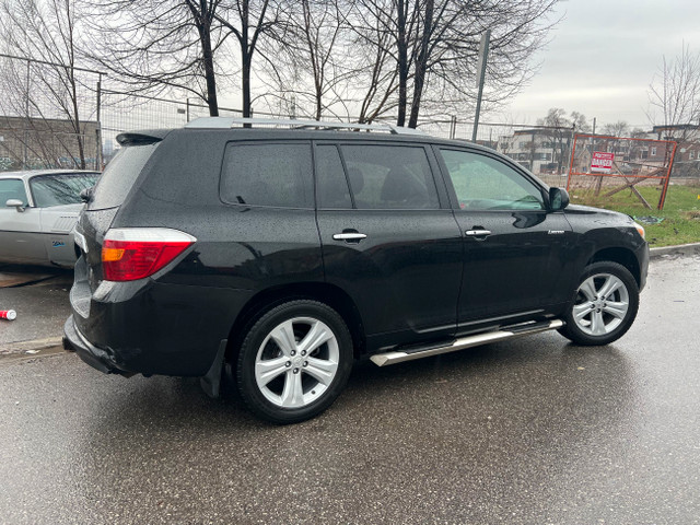 2010 Toyota Highlander in Cars & Trucks in City of Toronto