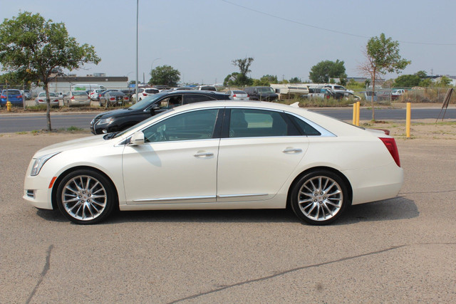2013 Cadillac XTS Platinum Collection LOW LOW KM in Cars & Trucks in Regina - Image 2