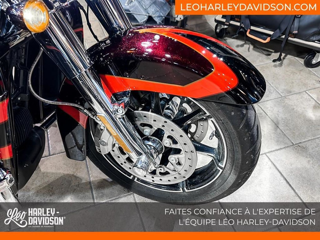 2017 Harley-Davidson FLHTKSE CVO ULTRA LIMITED in Touring in Longueuil / South Shore - Image 3