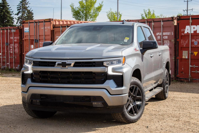 2025 Chevrolet Silverado 1500 Crew RST 4WD in Cars & Trucks in Edmonton - Image 2