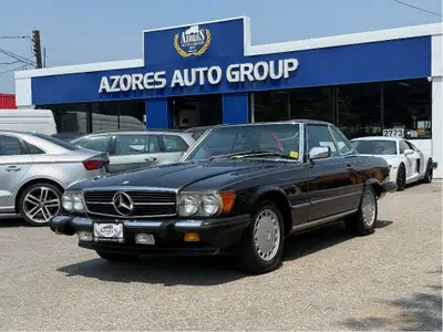 Step into timeless elegance with this beautifully preserved 1989 Mercedes-Benz 560SL, the final mode...