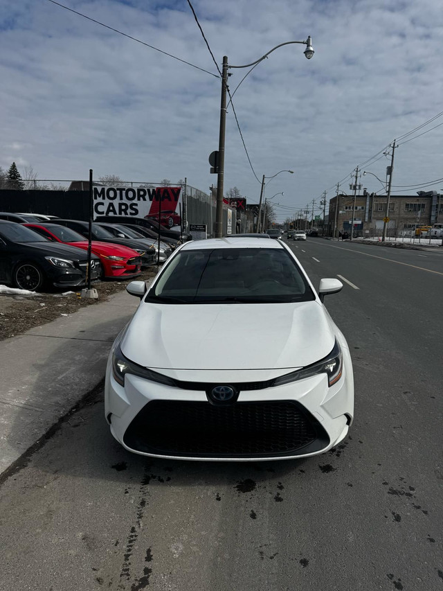 2020 Toyota Corolla LE Hybrid in Cars & Trucks in City of Toronto - Image 4