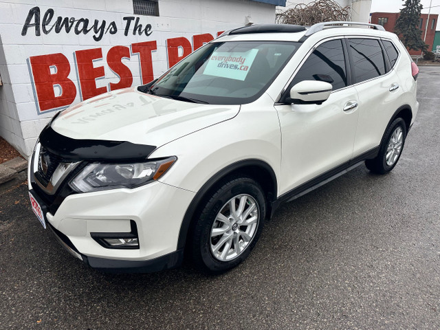 2018 Nissan Rogue SV COME EXPERIENCE THE DAVEY DIFFERENCE in Cars & Trucks in Oshawa / Durham Region - Image 3
