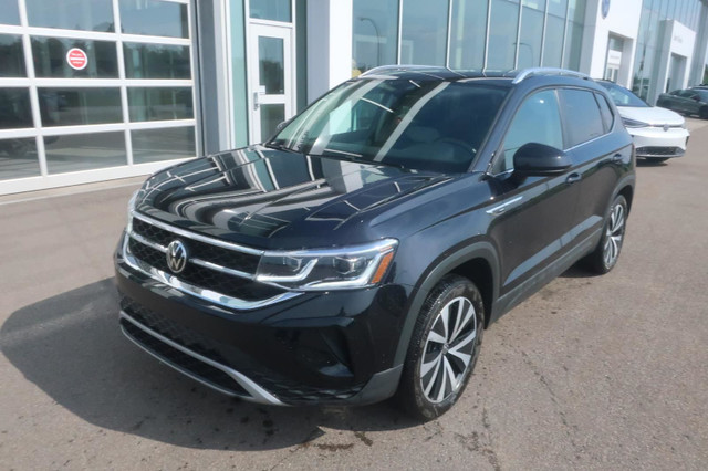 Volkswagen Taos Highline 1.5L 4MOTION + Keyless + Toit Ouvrant 2 in Cars & Trucks in Lévis