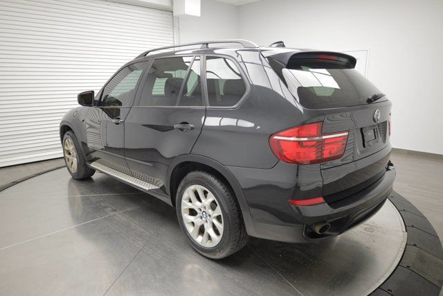 2013 BMW X5 35i in Cars & Trucks in Calgary - Image 3