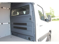 2017 MERCEDES SPRINTER 2500 -- 170 FULL SIZE -- HIGH ROOF -- 3.0L V6 DIESEL ENGINE !!! 3 SEATER!!! R... (image 5)