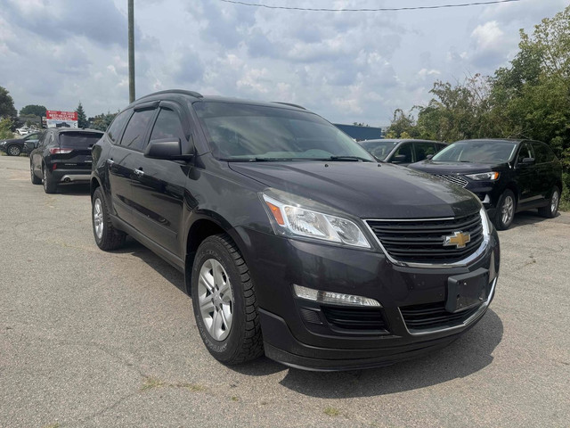 2017 Chevrolet Traverse LS AWD | 8 Passenger | AWD in Cars & Trucks in Cambridge