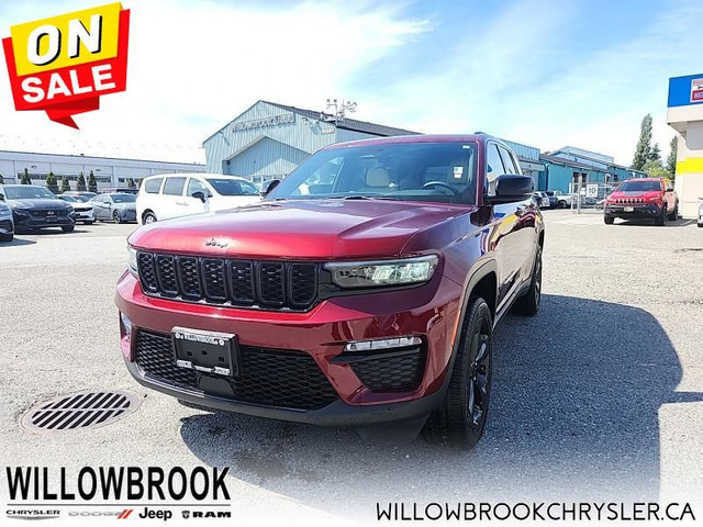2023 Jeep Grand Cherokee Limited in Cars & Trucks in Delta/Surrey/Langley