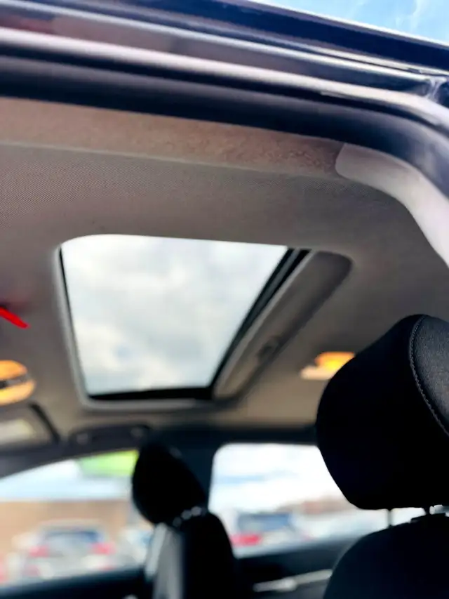 2020 Hyundai Elantra Preferred w/Sun & Safety Package IVT in Cars & Trucks in Edmonton - Image 26