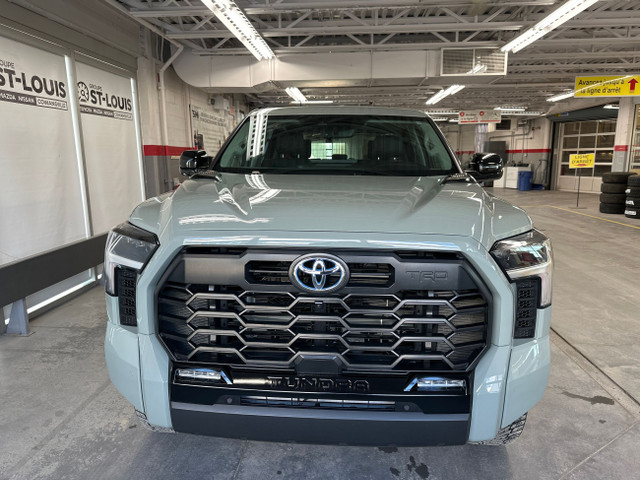 2024 Toyota Tundra Limited Hybrid LIF KIT MARCHE PIEDS 9752 KM P in Cars & Trucks in Longueuil / South Shore