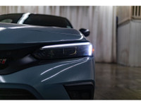 **ACCIDENT FREE - MECHANICALLY CERTIFIED** 46,707 KM This 2022 Honda Civic Si Sedan is powered by a... (image 5)