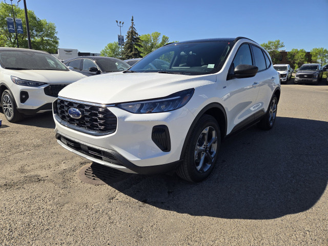 2025 Ford Escape ST-LINE | COLD WEATHER PKG | TECH PKG #1 | BLIS in Cars & Trucks in Calgary - Image 4