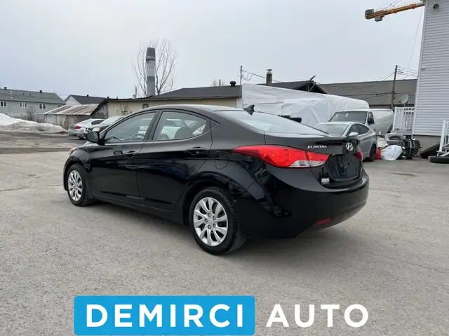 2013 Hyundai Elantra **SAAQ CERTIFIEE**GL**SIEGES CHAUFFANTS**BL in Cars & Trucks in Laval / North Shore - Image 6