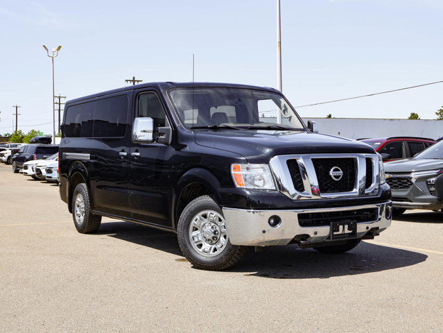 2020 Nissan NV Passenger NV3500 HD SL 5.6L 12-Passenger in Cars & Trucks in Edmonton - Image 2