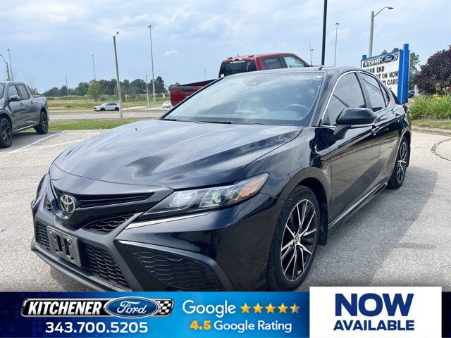 2021 Toyota Camry SE | SUNROOF| HEATED LEATHER SEATS in Cars & Trucks in Kitchener / Waterloo