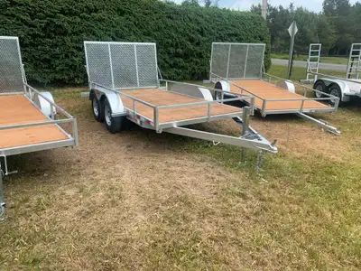 sell cargo trailer enclosed trailer remorque trailer fermé no- galvanize + also some utility galvani...